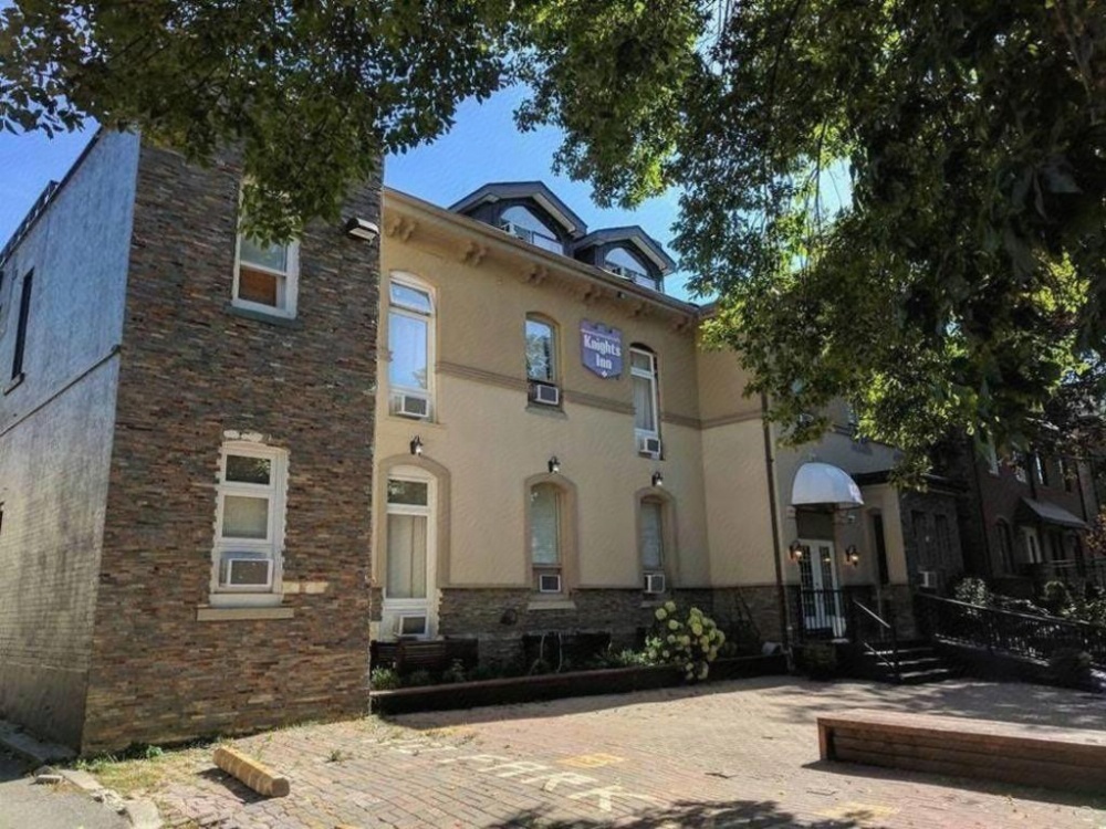 Pembroke Inn Main image